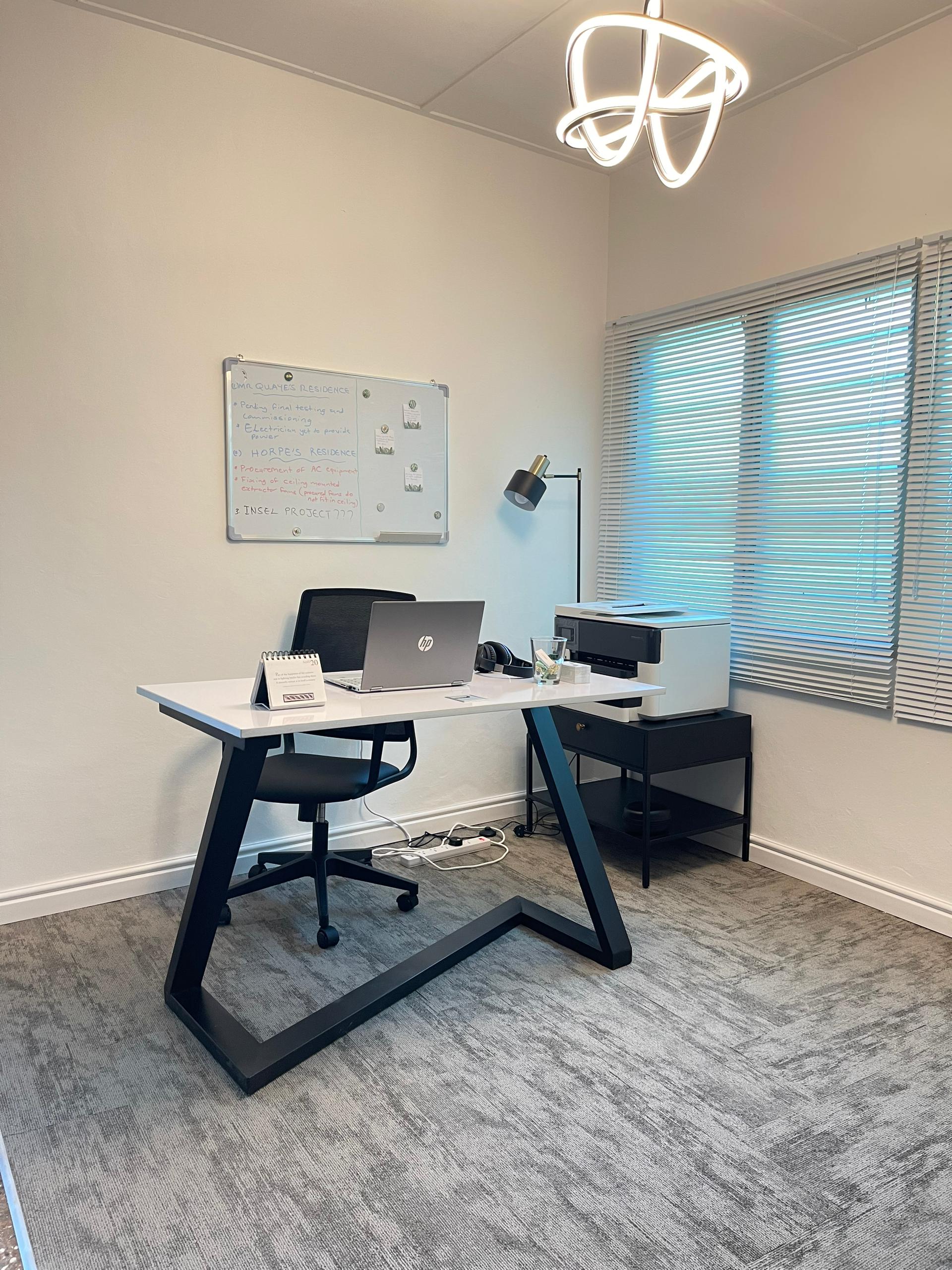 Office Of A Real Bawse Lady